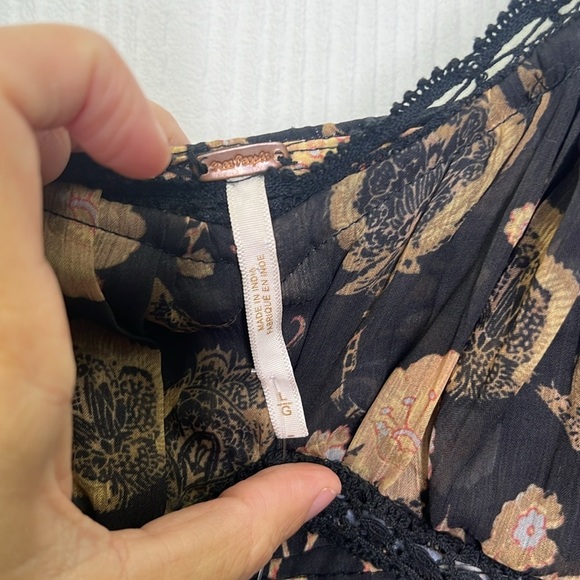 Free People - NWT Brunch Date  Floral Black Combo Ruffle Bodysuit Size Large - Picture 12 of 14